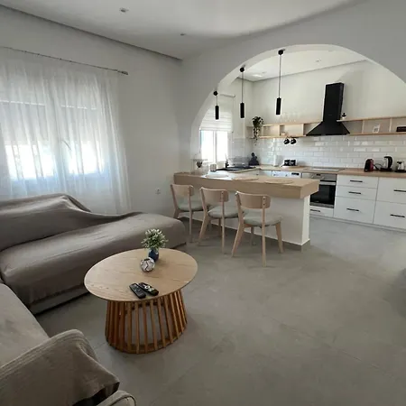 Blue Canvas Villa *
