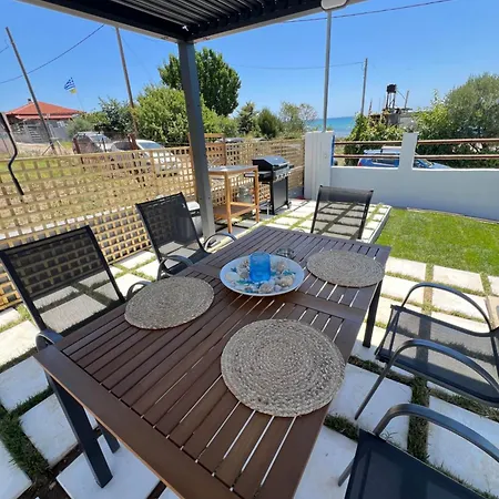 Villa Blue Canvas